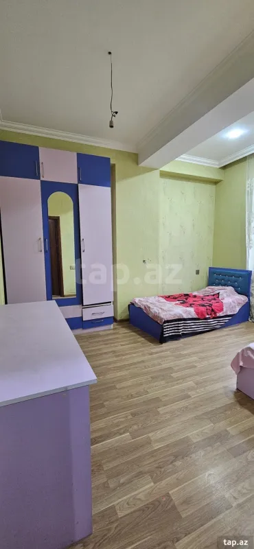 Satılır 3 otaqlı yeni tikili 70 m²