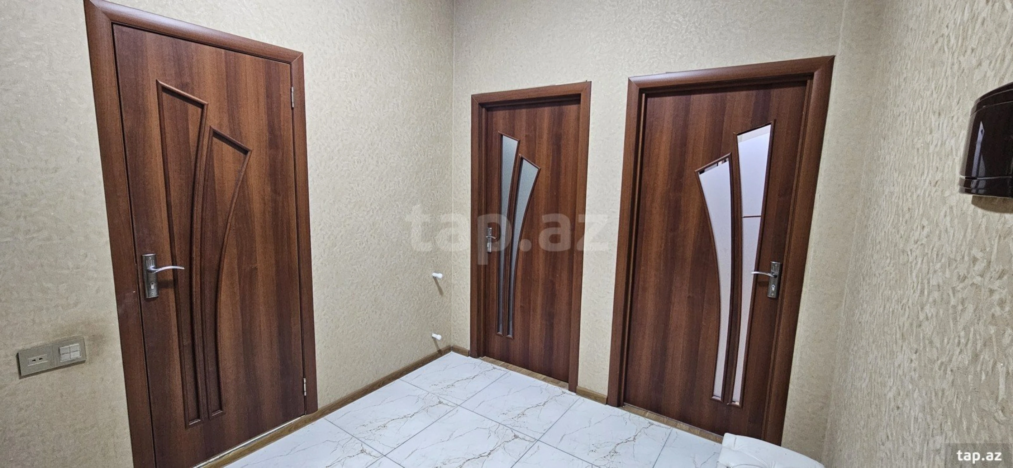 Satılır 3 otaqlı yeni tikili 70 m²