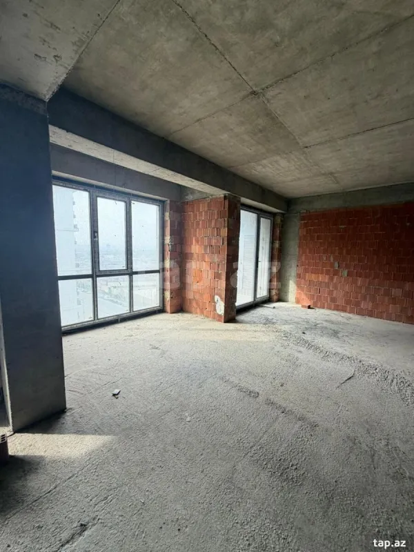 Satılır 2 otaqlı yeni tikili 117.2 m²