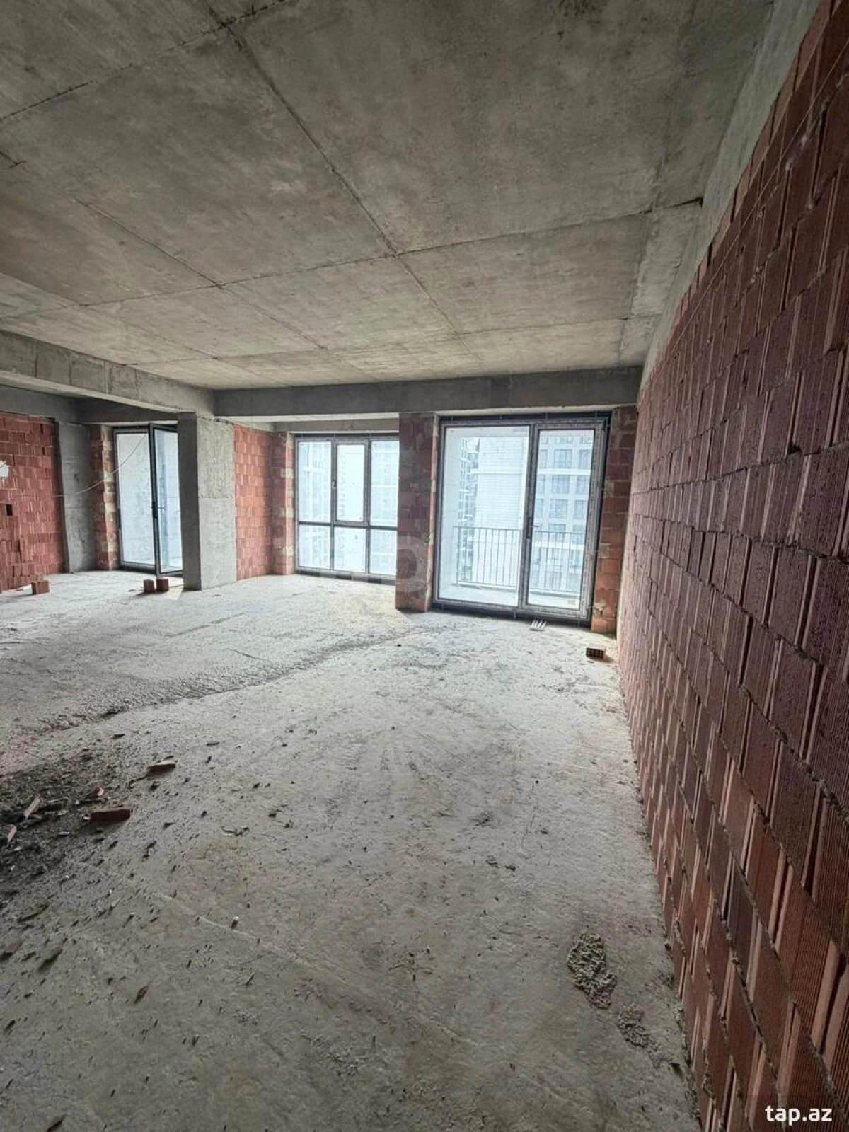 Satılır 2 otaqlı yeni tikili 117.2 m²