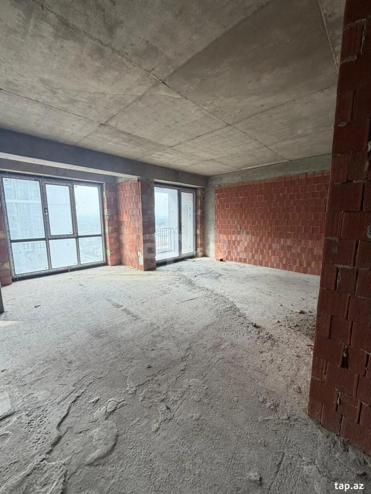 Satılır 2 otaqlı yeni tikili 117.2 m²