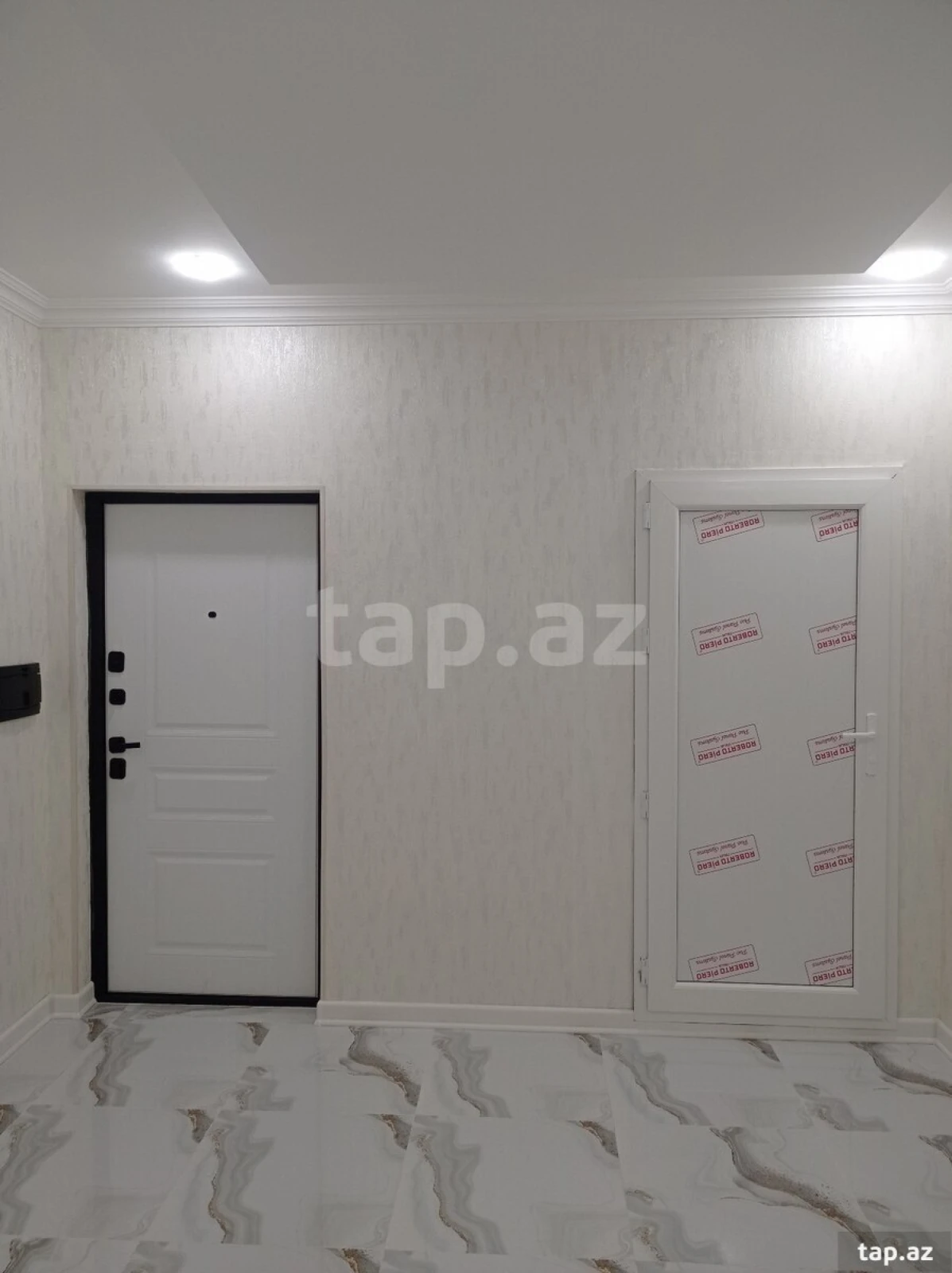 Satılır 2 otaqlı yeni tikili 62 m²