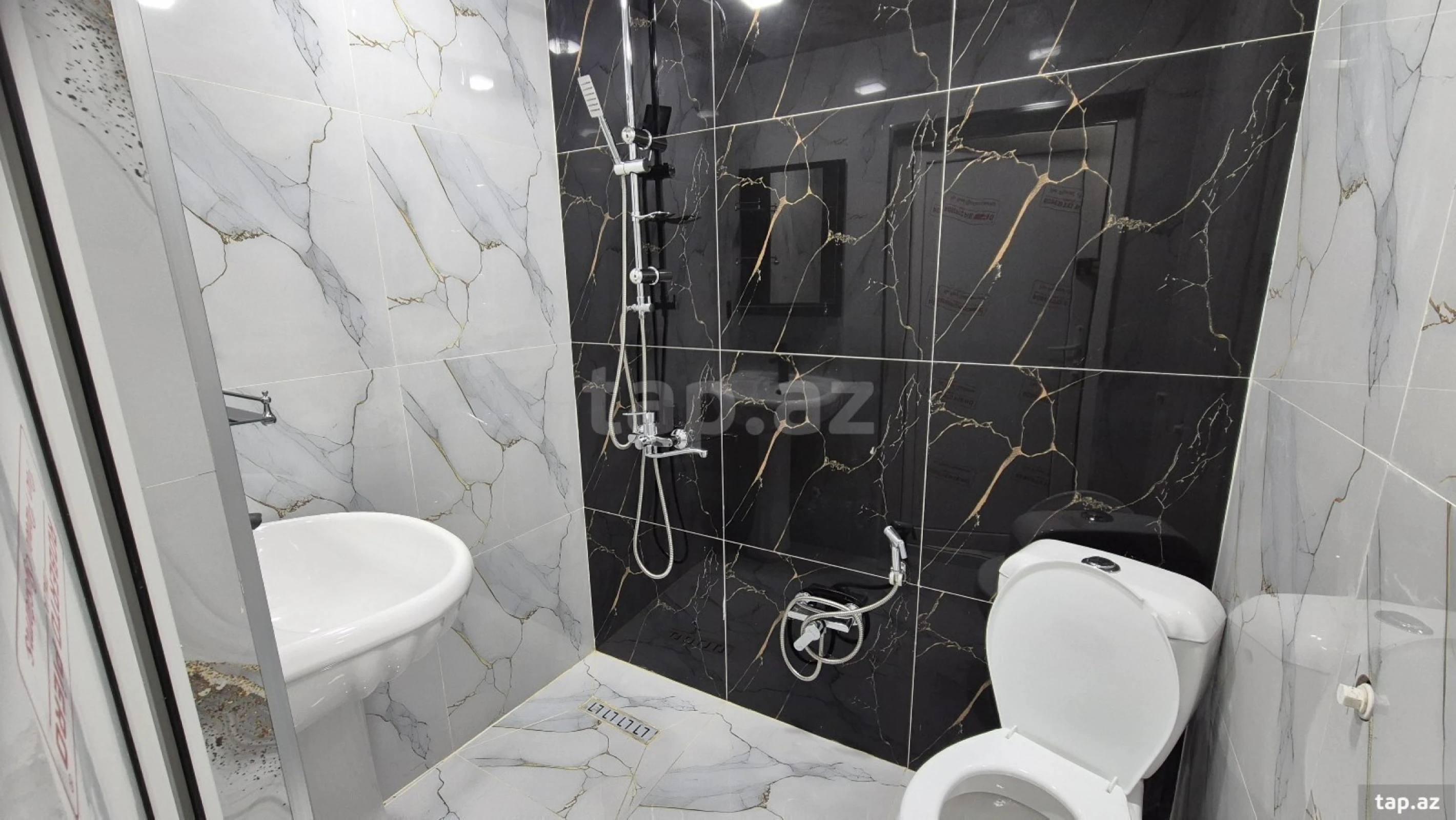 Satılır 2 otaqlı yeni tikili 62 m²