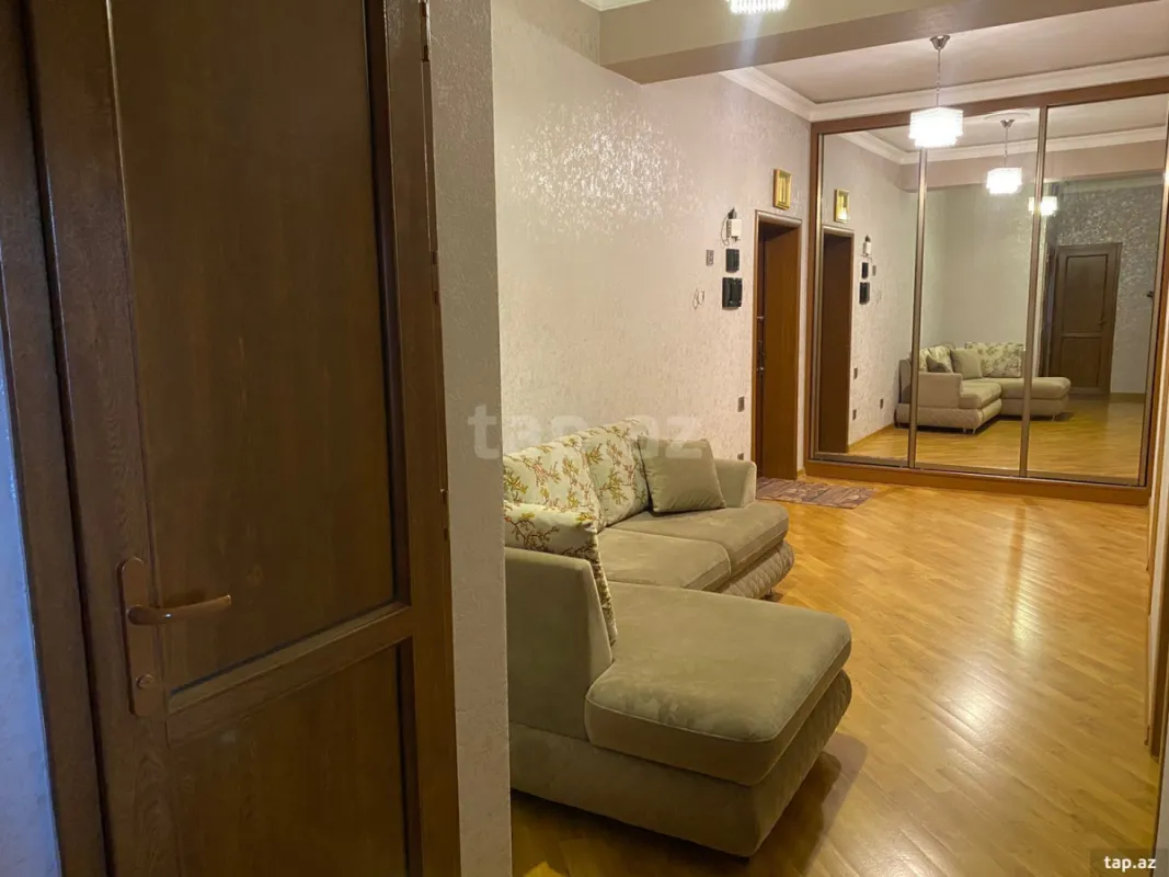 Satılır 2 otaqlı yeni tikili 95 m²