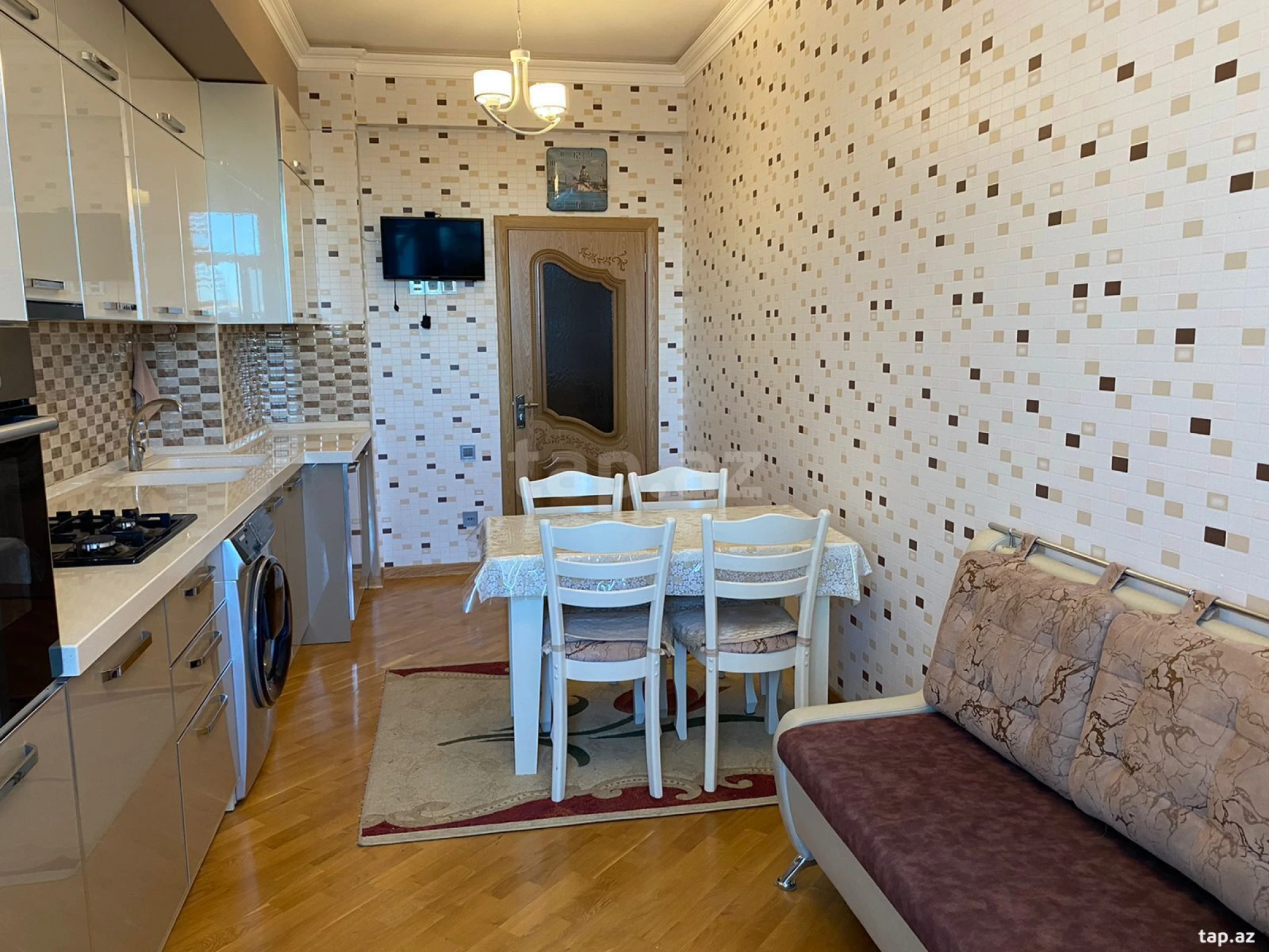 Satılır 2 otaqlı yeni tikili 95 m²