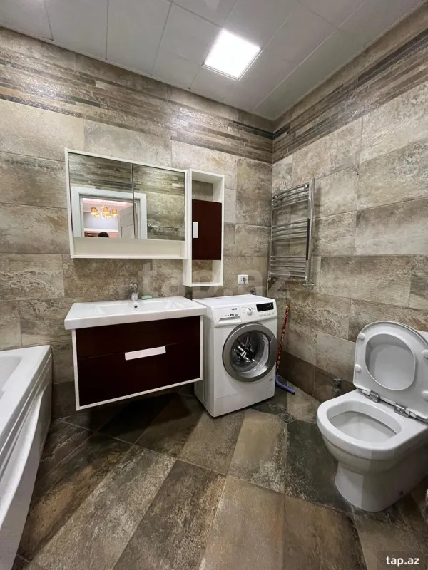 Kirayə verilir 3 otaqlı yeni tikili 104 m²