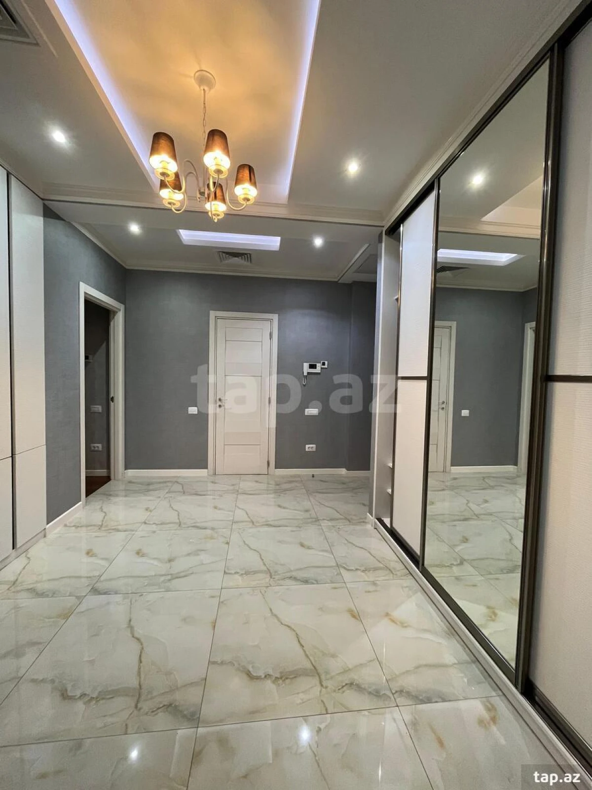 Kirayə verilir 3 otaqlı yeni tikili 104 m²