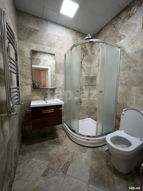 Kirayə verilir 3 otaqlı yeni tikili 104 m²