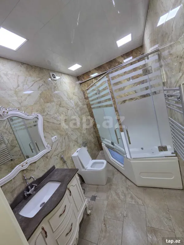 Kirayə verilir 3 otaqlı yeni tikili 150 m²