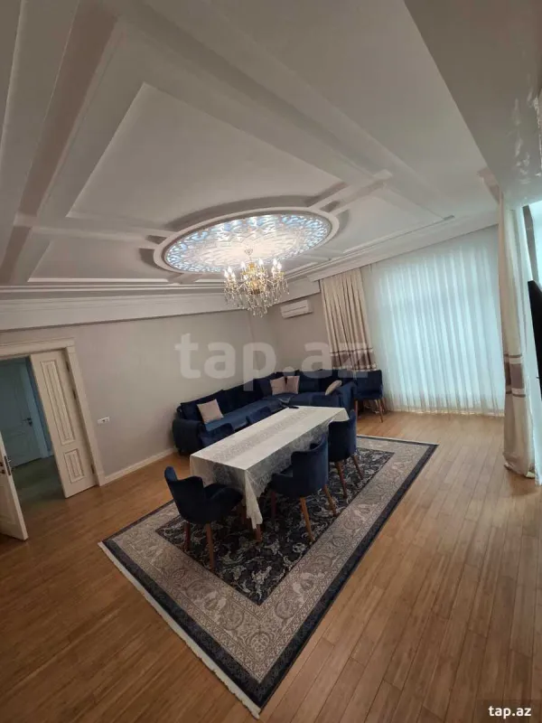 Kirayə verilir 3 otaqlı yeni tikili 150 m²