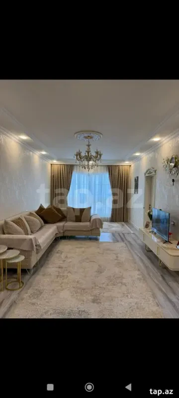 Satılır 4 otaqlı həyət evi 250 m²
