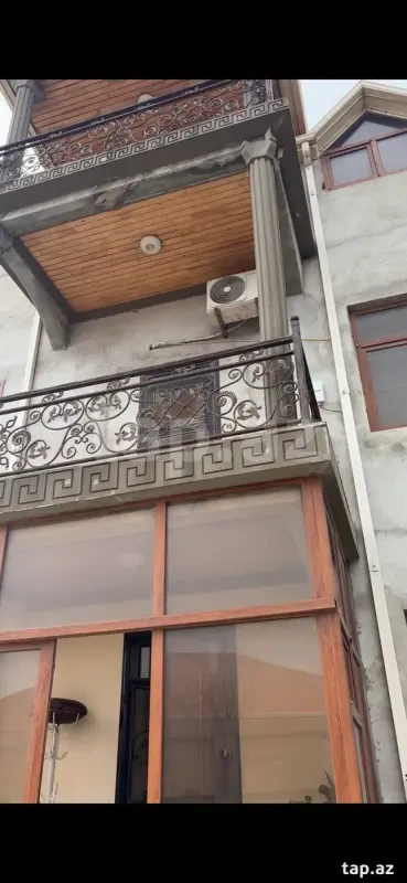 Satılır 7 otaqlı həyət evi 500 m²