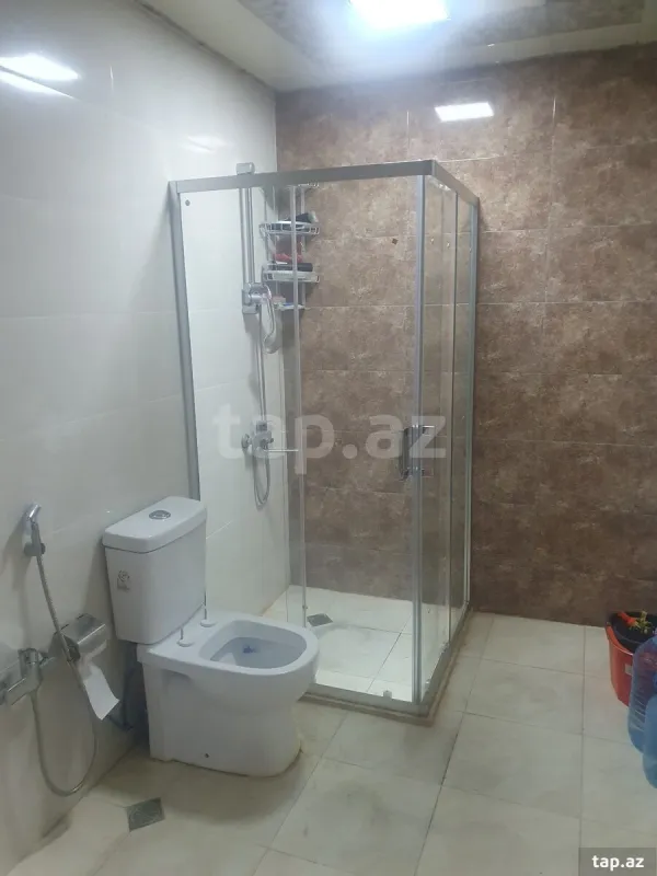 Satılır 2 otaqlı yeni tikili 72 m²