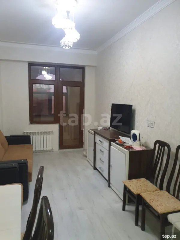 Satılır 2 otaqlı yeni tikili 72 m²