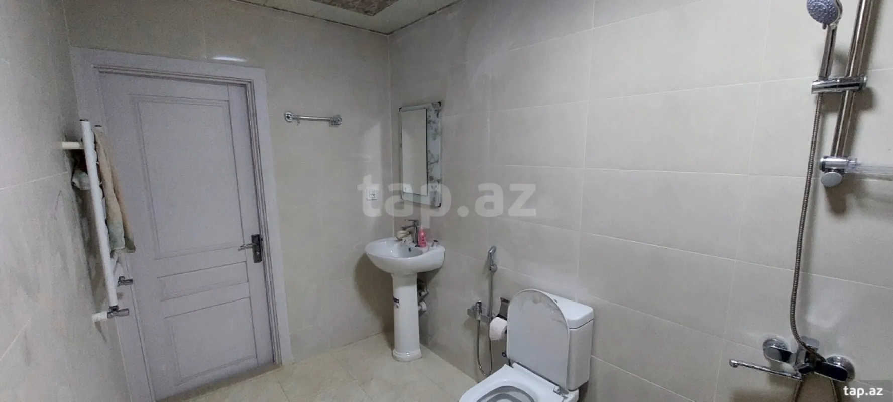 Satılır 2 otaqlı yeni tikili 72 m²