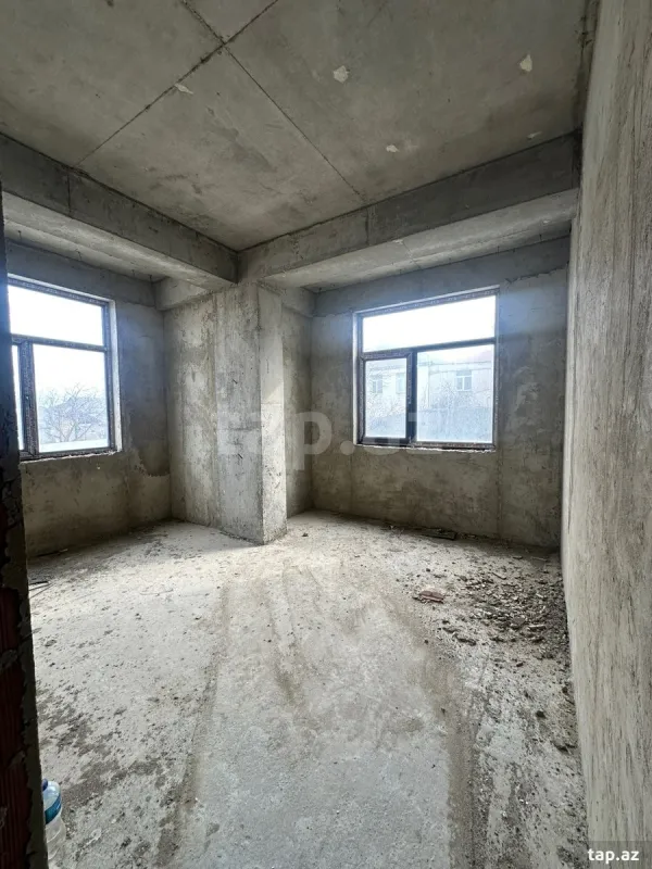 Satılır 3 otaqlı yeni tikili 90 m²