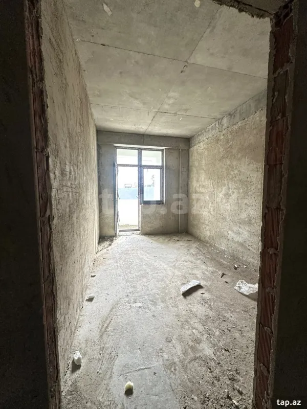 Satılır 3 otaqlı yeni tikili 90 m²