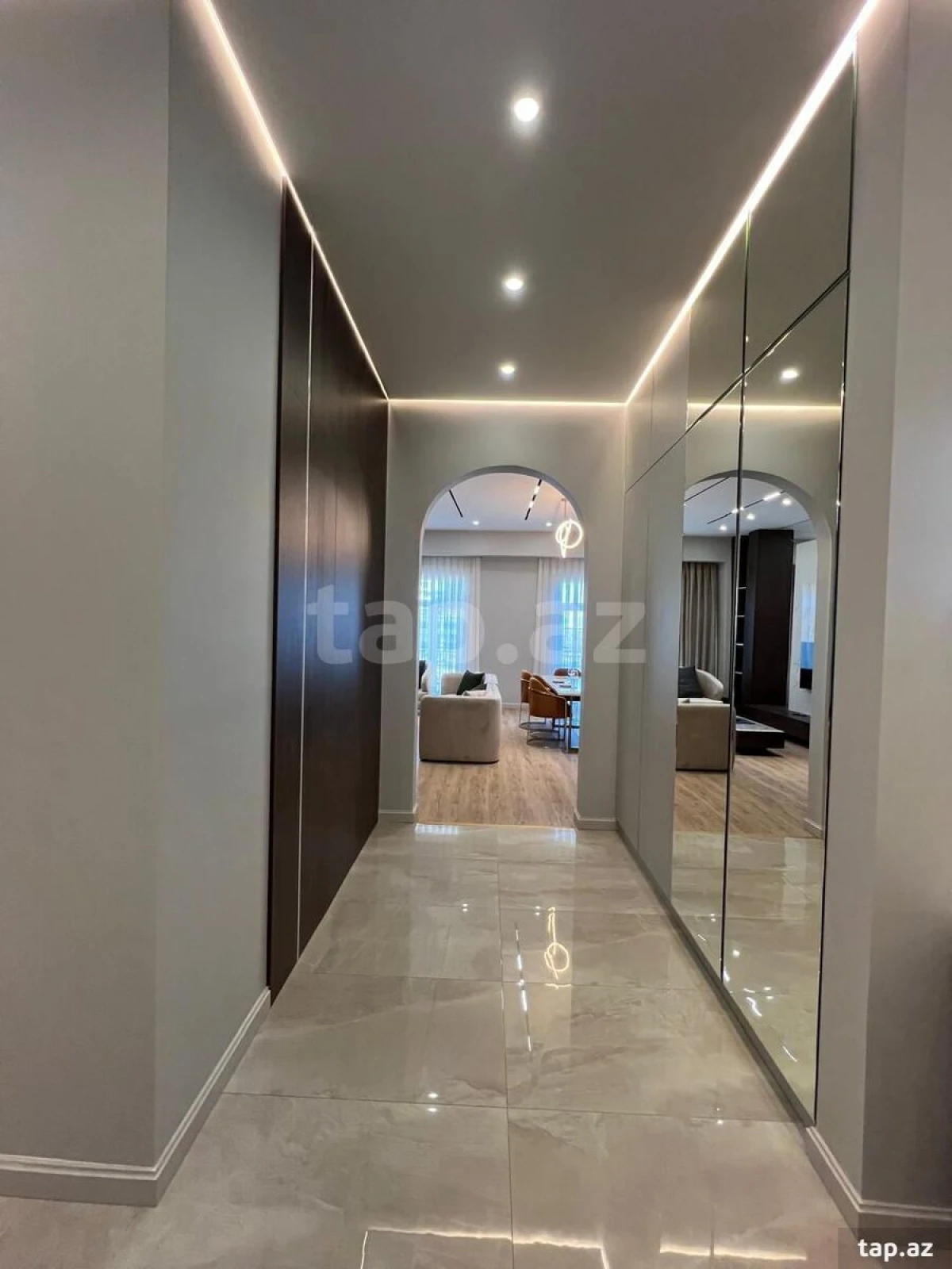 Kirayə verilir 3 otaqlı yeni tikili 125 m²