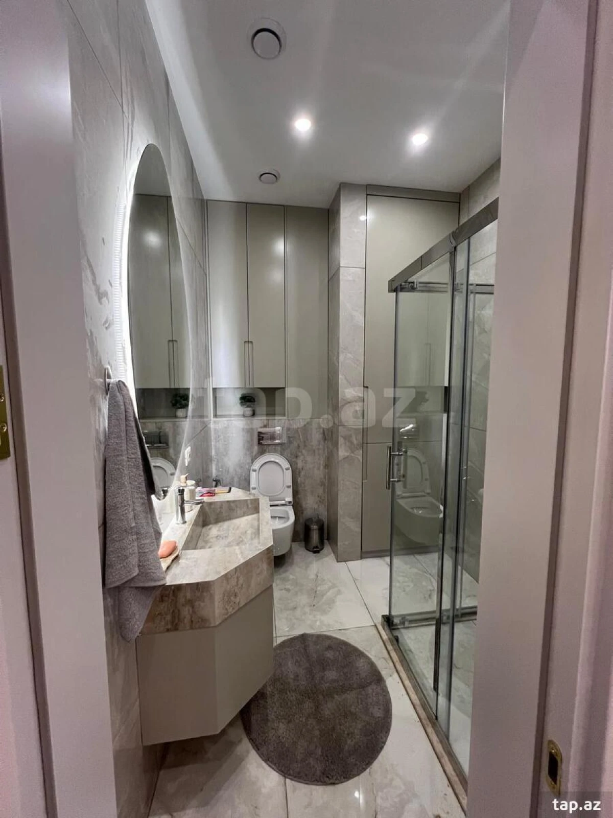 Kirayə verilir 3 otaqlı yeni tikili 125 m²