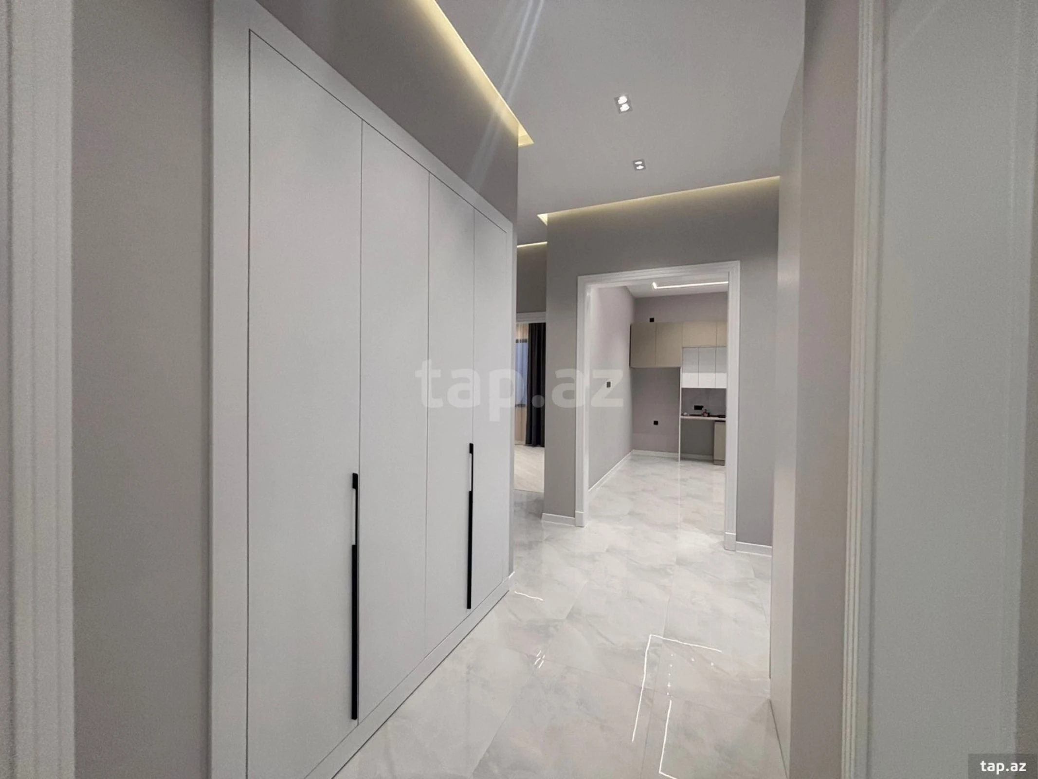 Satılır 4 otaqlı həyət evi