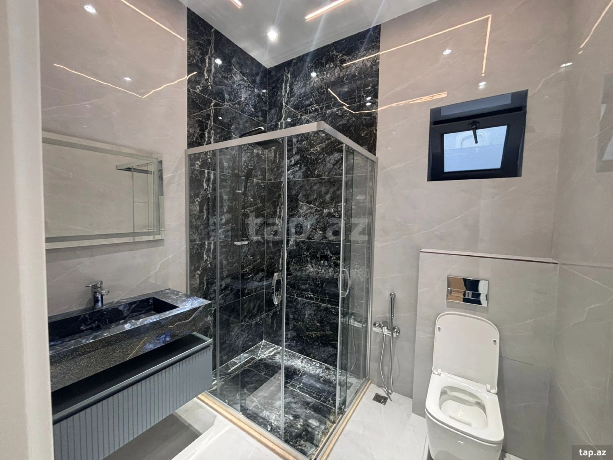 Satılır 4 otaqlı həyət evi