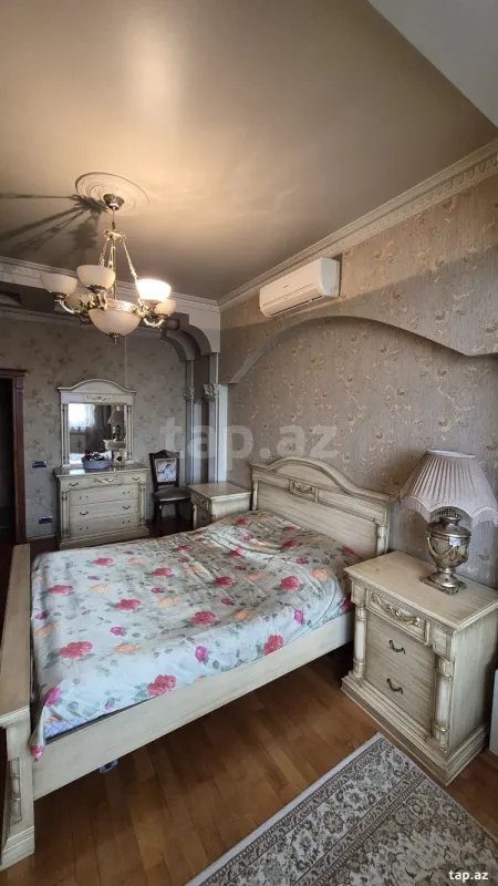 Satılır 2 otaqlı yeni tikili 92 m²