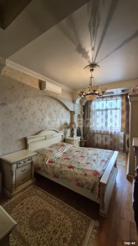 Satılır 2 otaqlı yeni tikili 92 m²