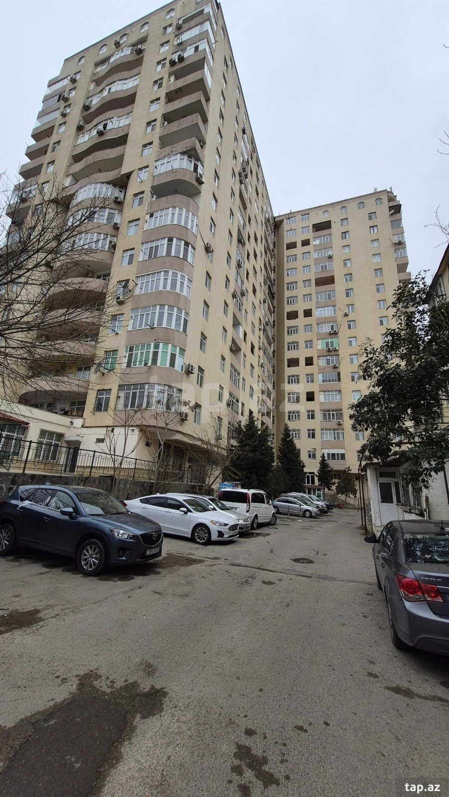 Satılır 2 otaqlı yeni tikili 92 m²