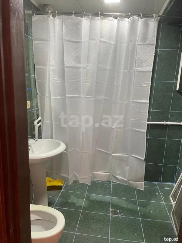 Kirayə verilir 2 otaqlı mənzil 70 m²