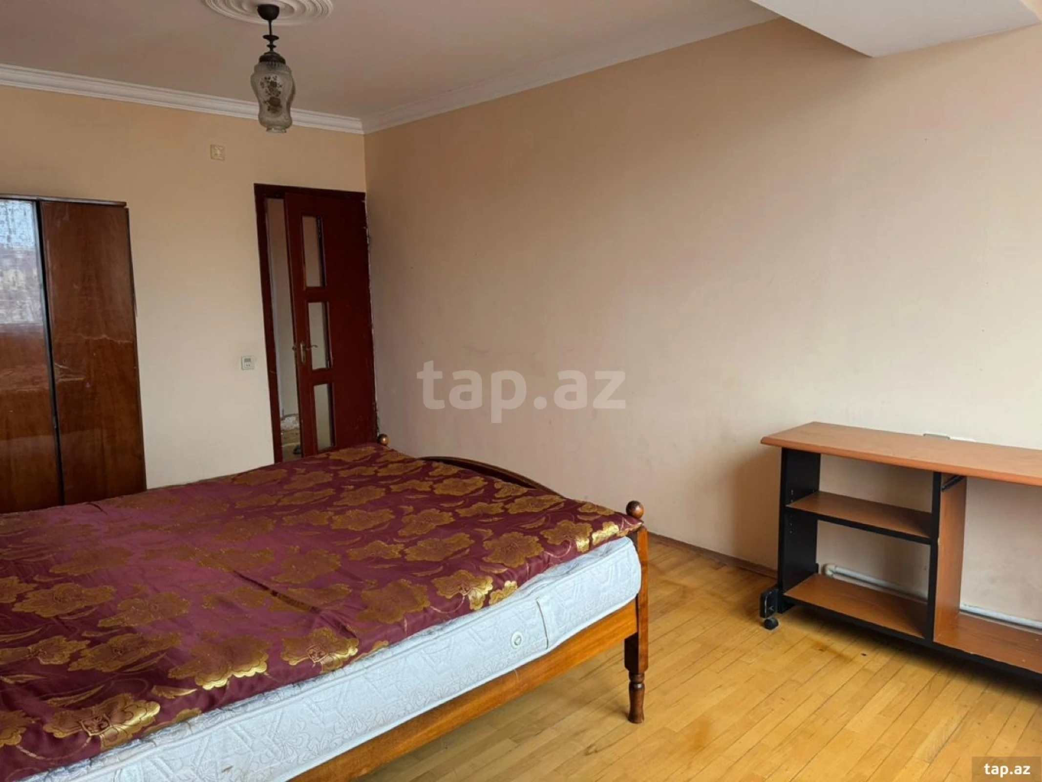 Kirayə verilir 2 otaqlı mənzil 70 m²