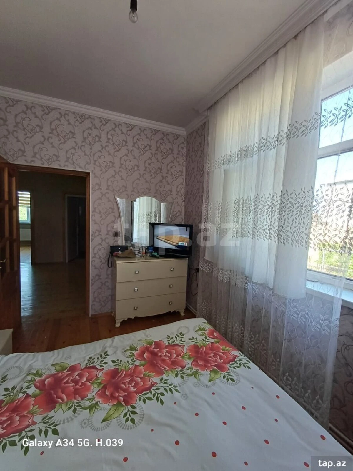 Satılır 4 otaqlı həyət evi