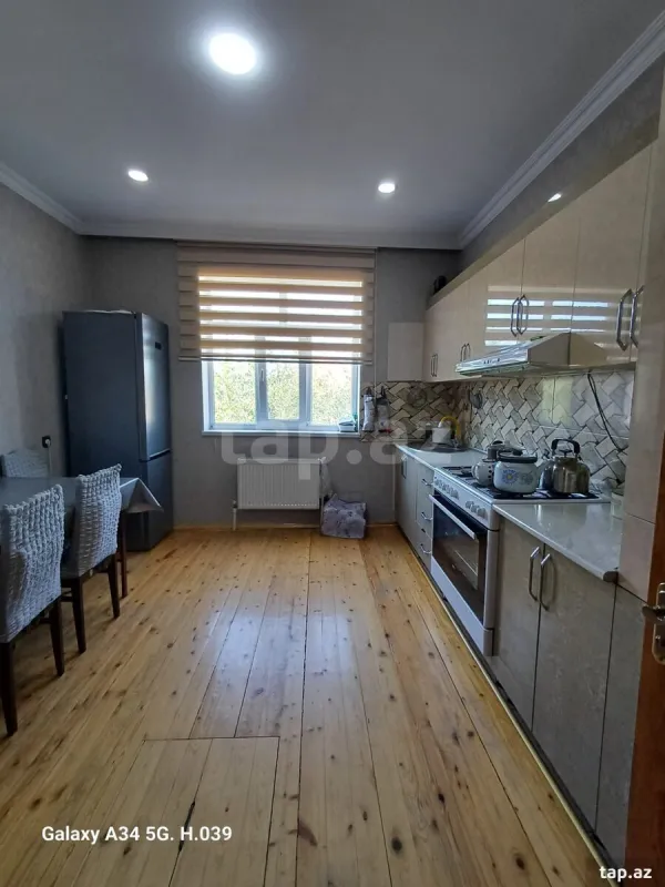 Satılır 4 otaqlı həyət evi