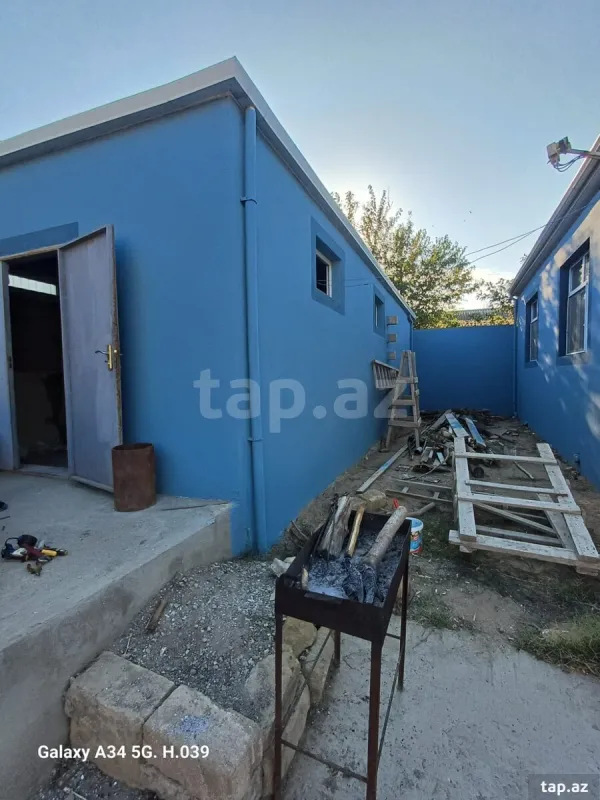 Satılır 4 otaqlı həyət evi