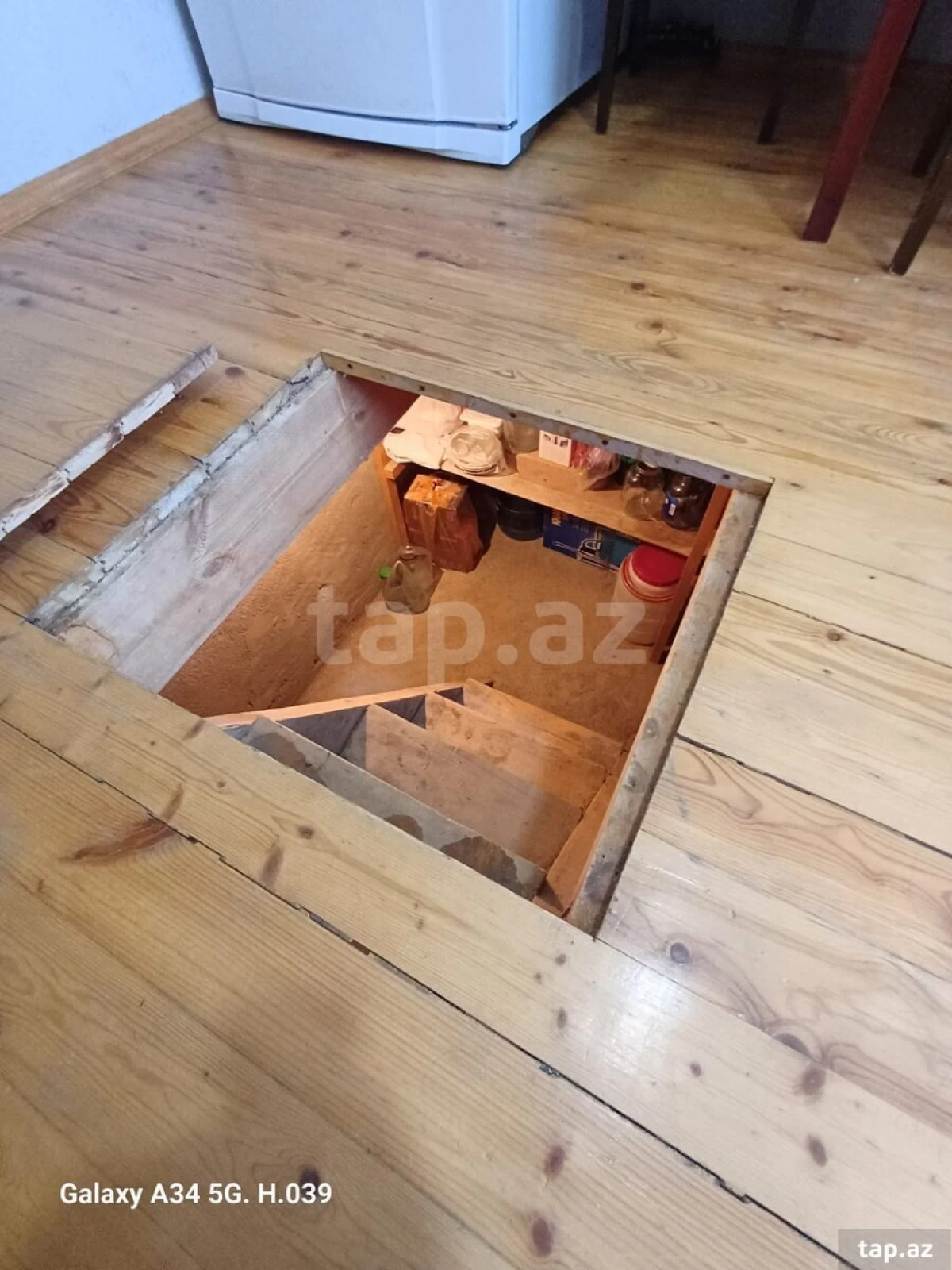 Satılır 4 otaqlı həyət evi