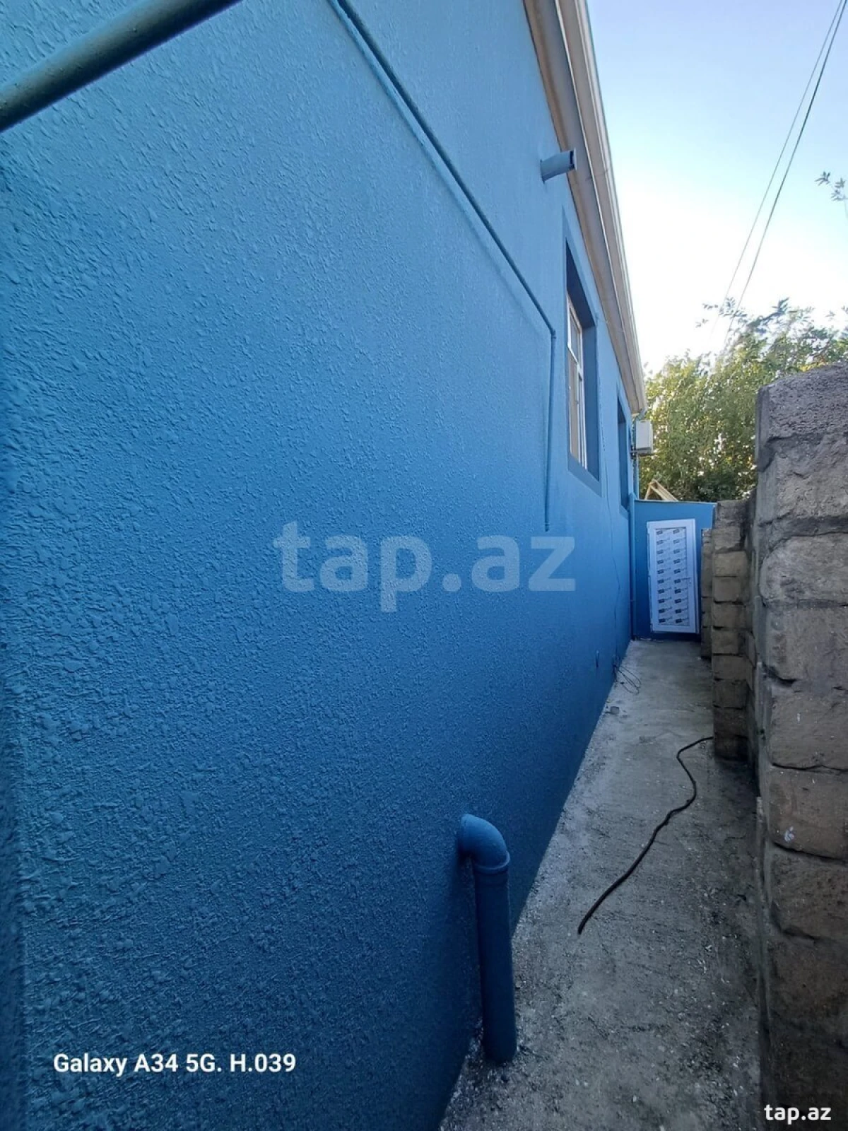 Satılır 4 otaqlı həyət evi
