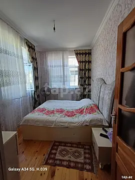 Satılır 4 otaqlı həyət evi