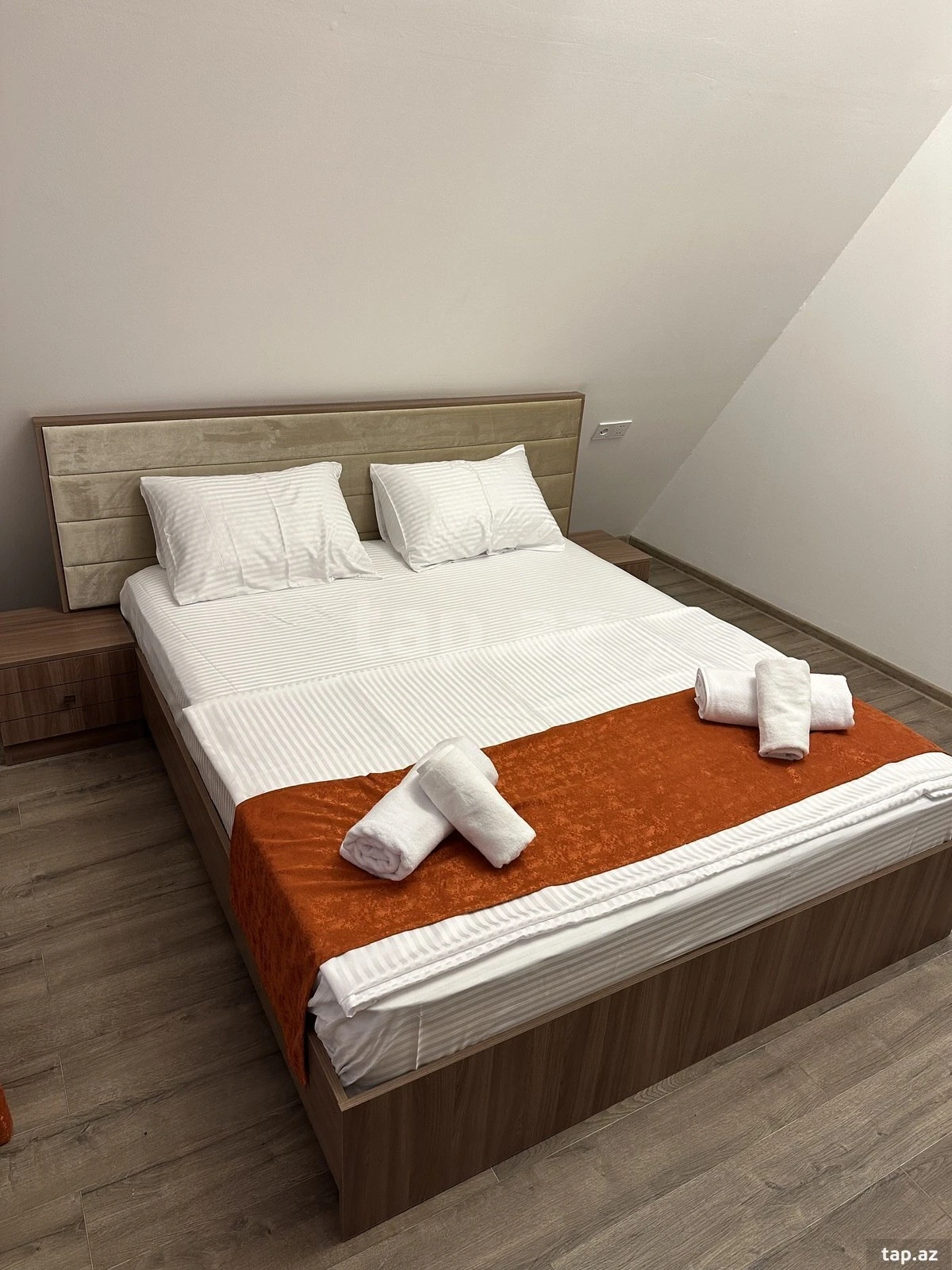 Kirayə verilir 4 otaqlı həyət evi