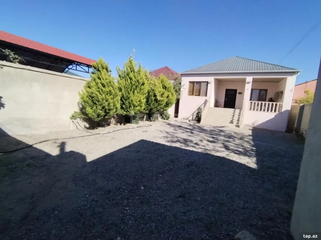 Satılır 3 otaqlı həyət evi