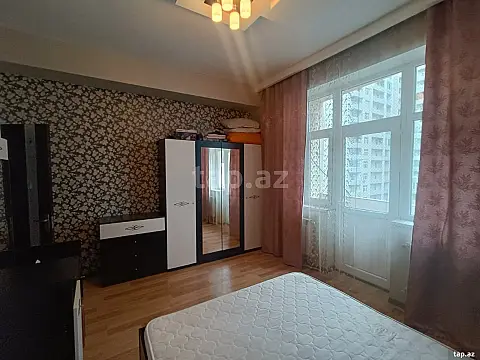 Kirayə verilir 3 otaqlı yeni tikili 95 m²