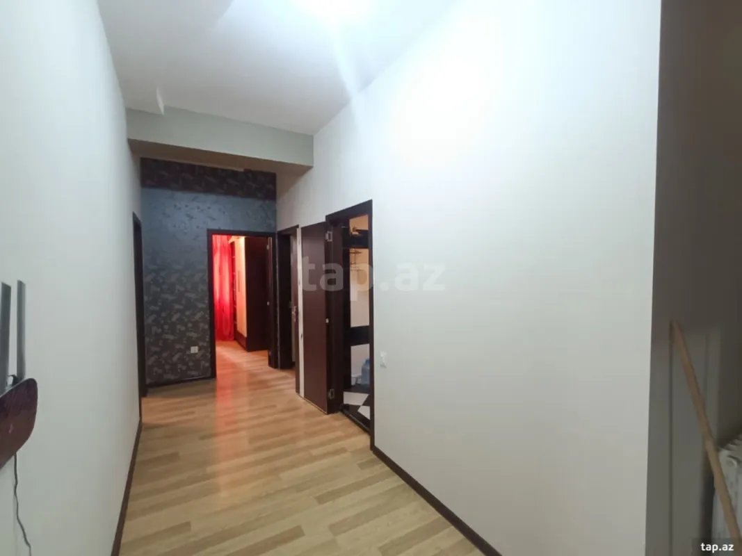 Kirayə verilir 3 otaqlı yeni tikili 95 m²