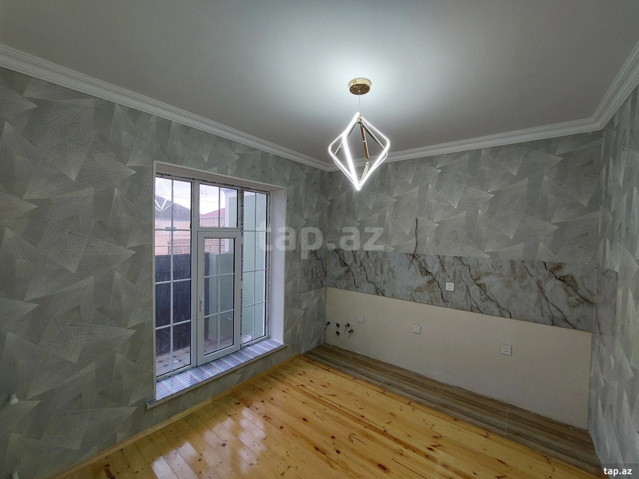 Satılır 3 otaqlı həyət evi