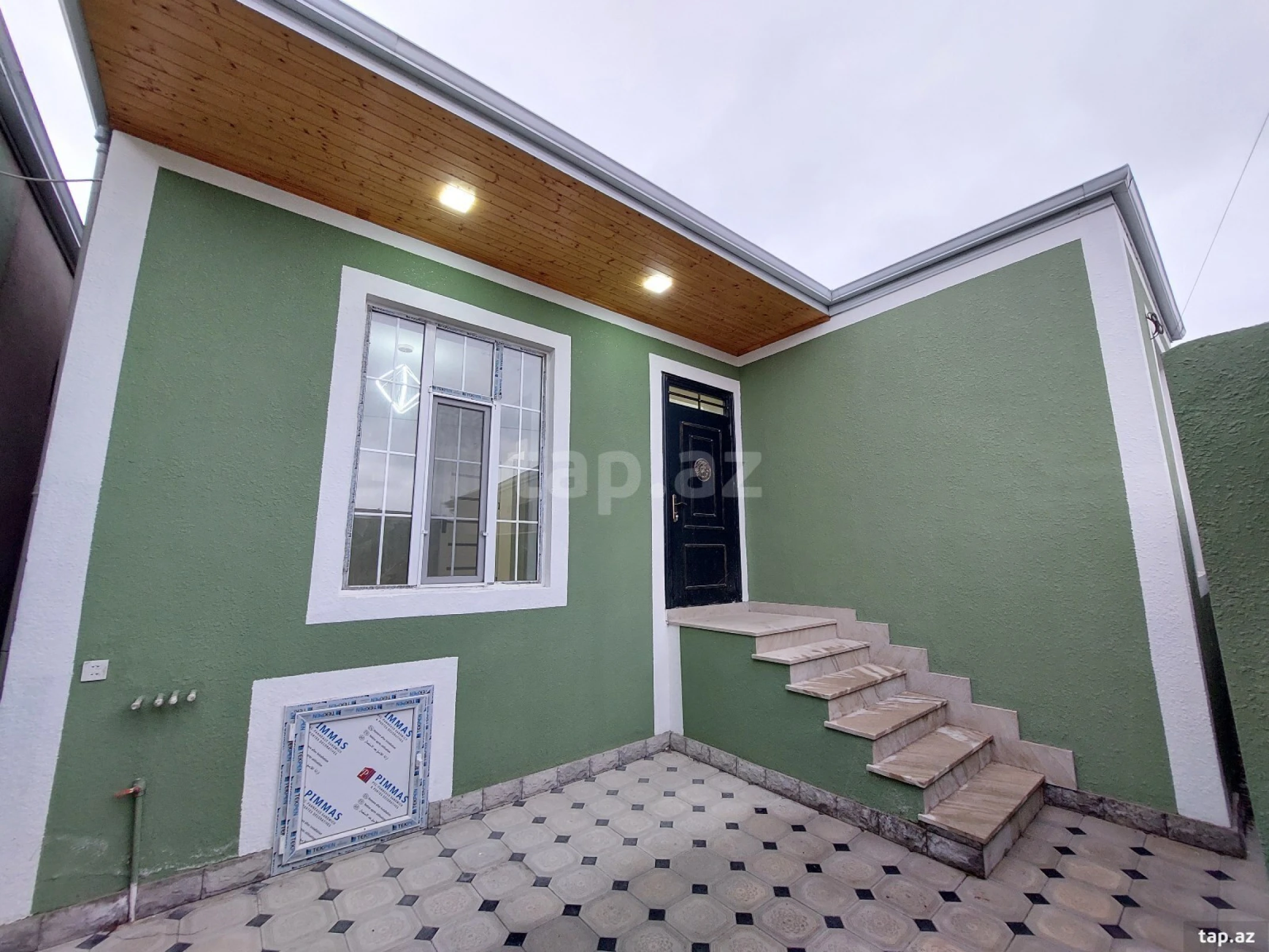 Satılır 3 otaqlı həyət evi