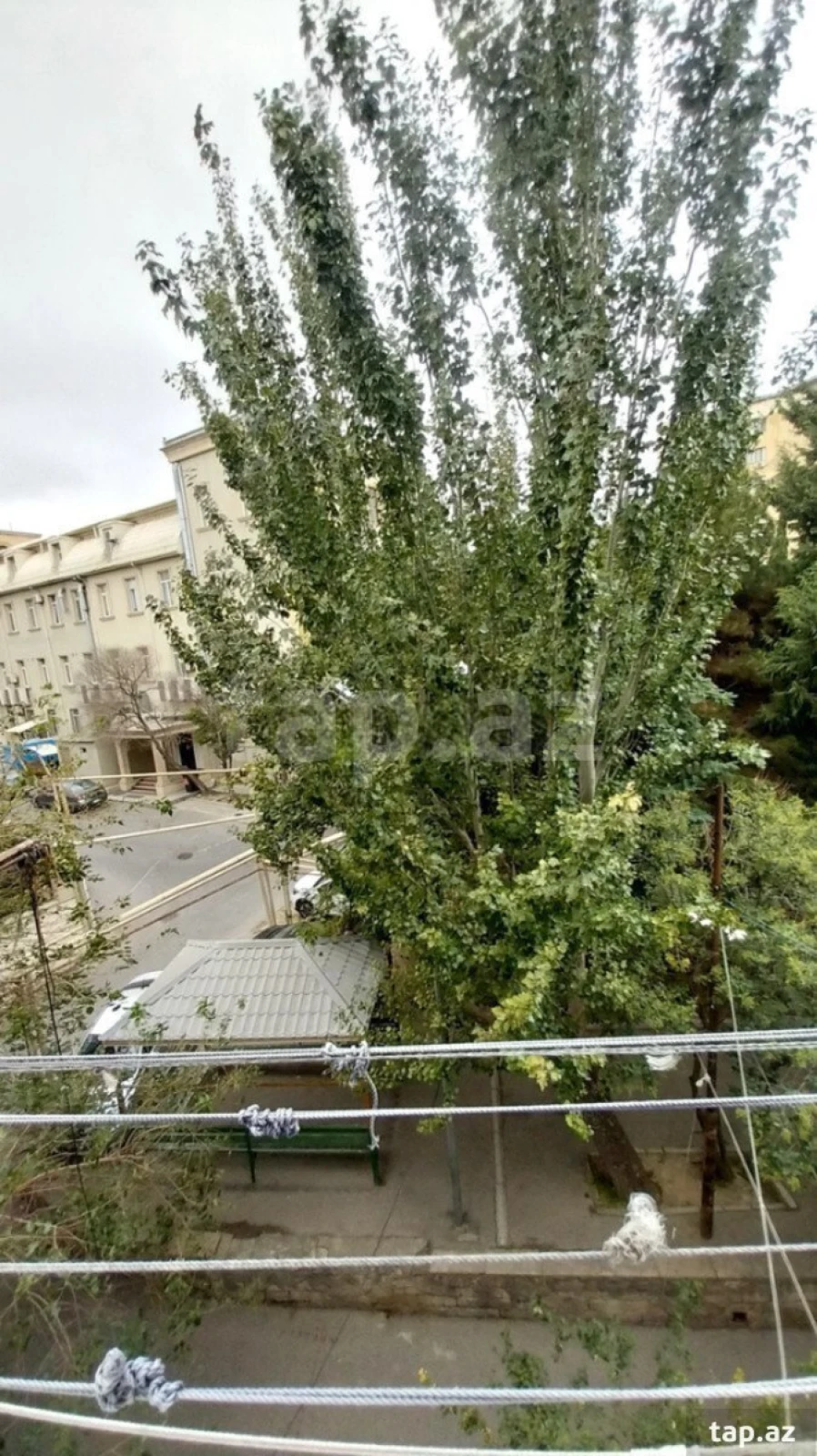Satılır 3 otaqlı mənzil 75 m²