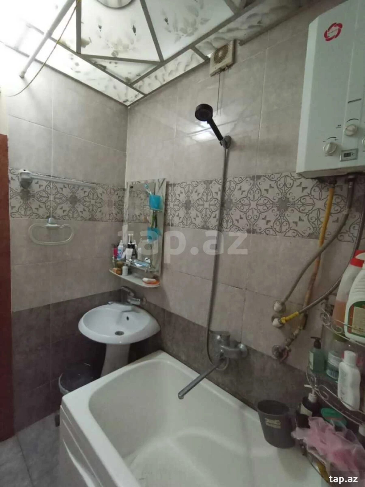 Satılır 3 otaqlı mənzil 75 m²
