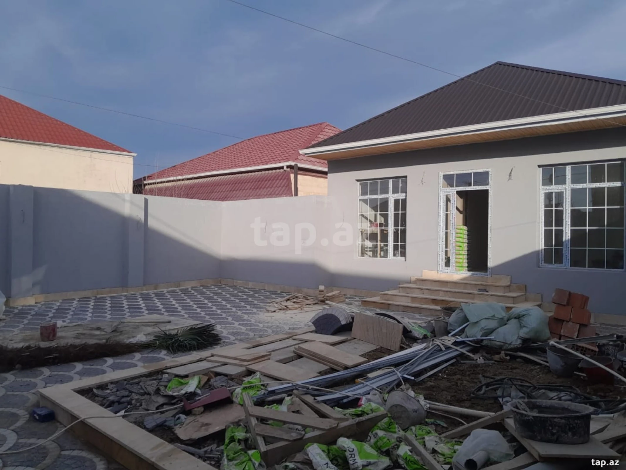 Satılır 3 otaqlı həyət evi