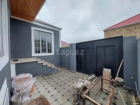 Satılır 3 otaqlı həyət evi