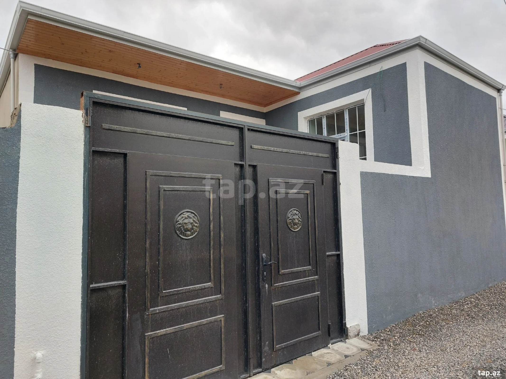 Satılır 3 otaqlı həyət evi