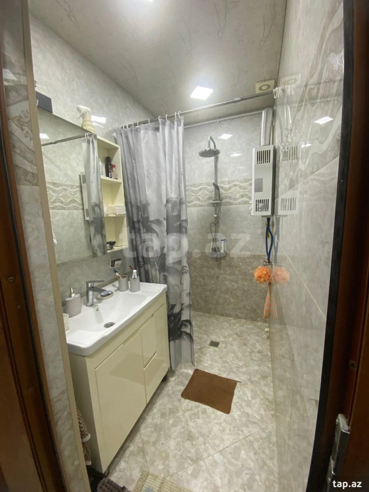 Satılır 2 otaqlı mənzil 57 m²