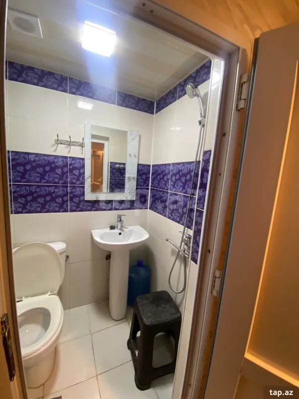 Kirayə verilir 2 otaqlı mənzil 45 m²
