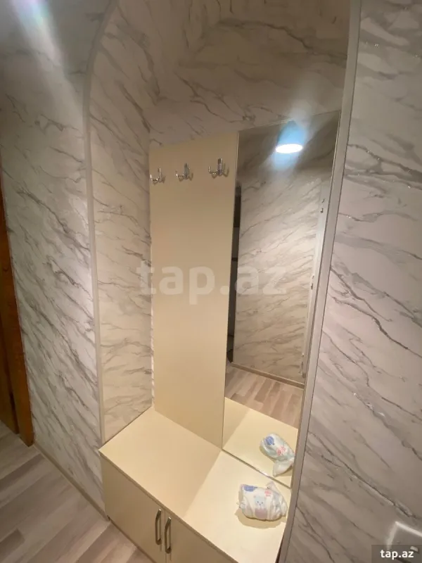 Kirayə verilir 2 otaqlı mənzil 45 m²
